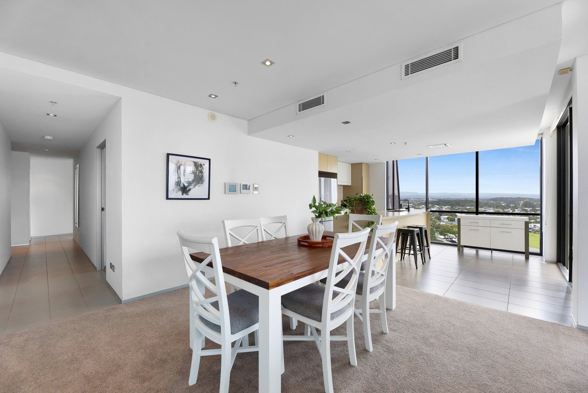 2134/2-14 The Esplanade Burleigh Heads 2