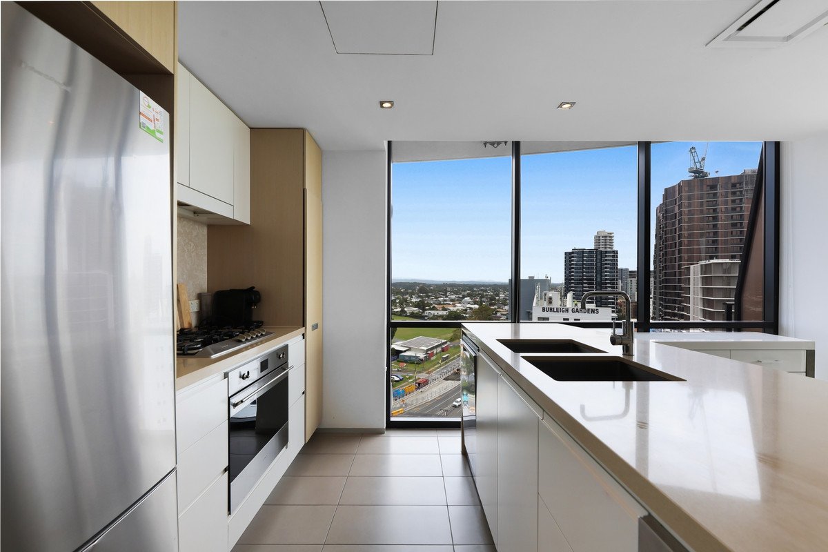 2134/2-14 The Esplanade Burleigh Heads 9