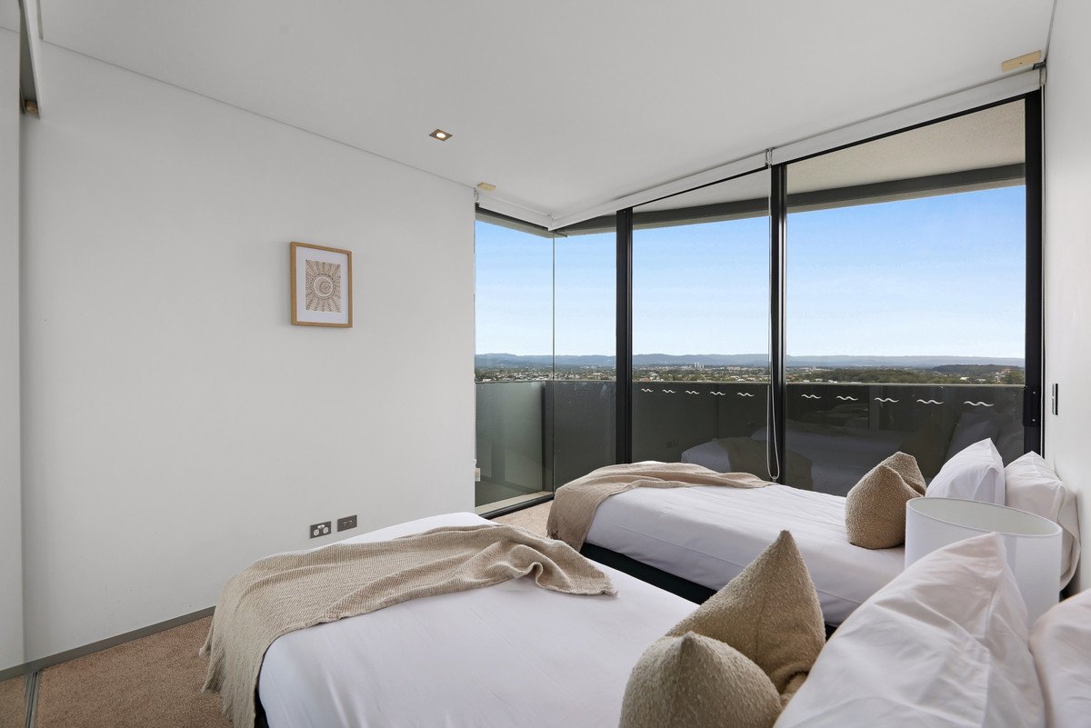 2134/2-14 The Esplanade Burleigh Heads 18