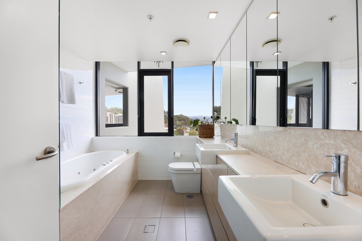 2134/2-14 The Esplanade Burleigh Heads 19