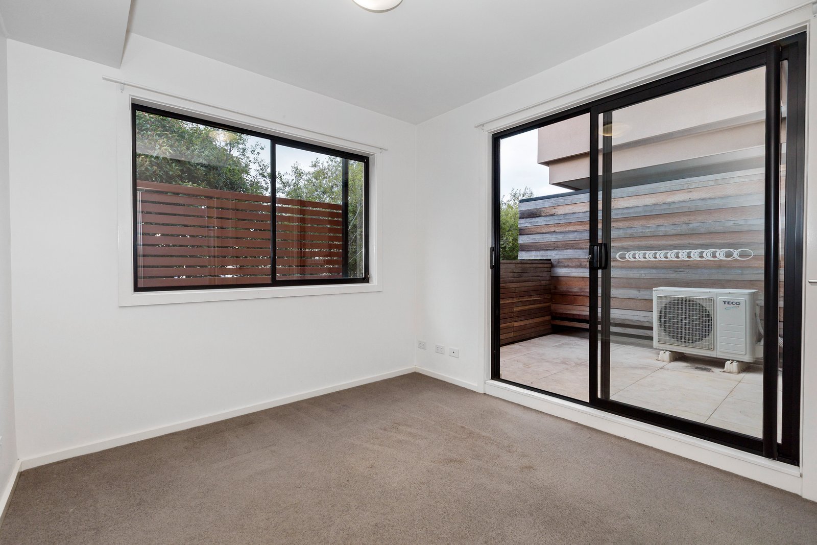 Gallery: 213/436-442 Huntingdale Road