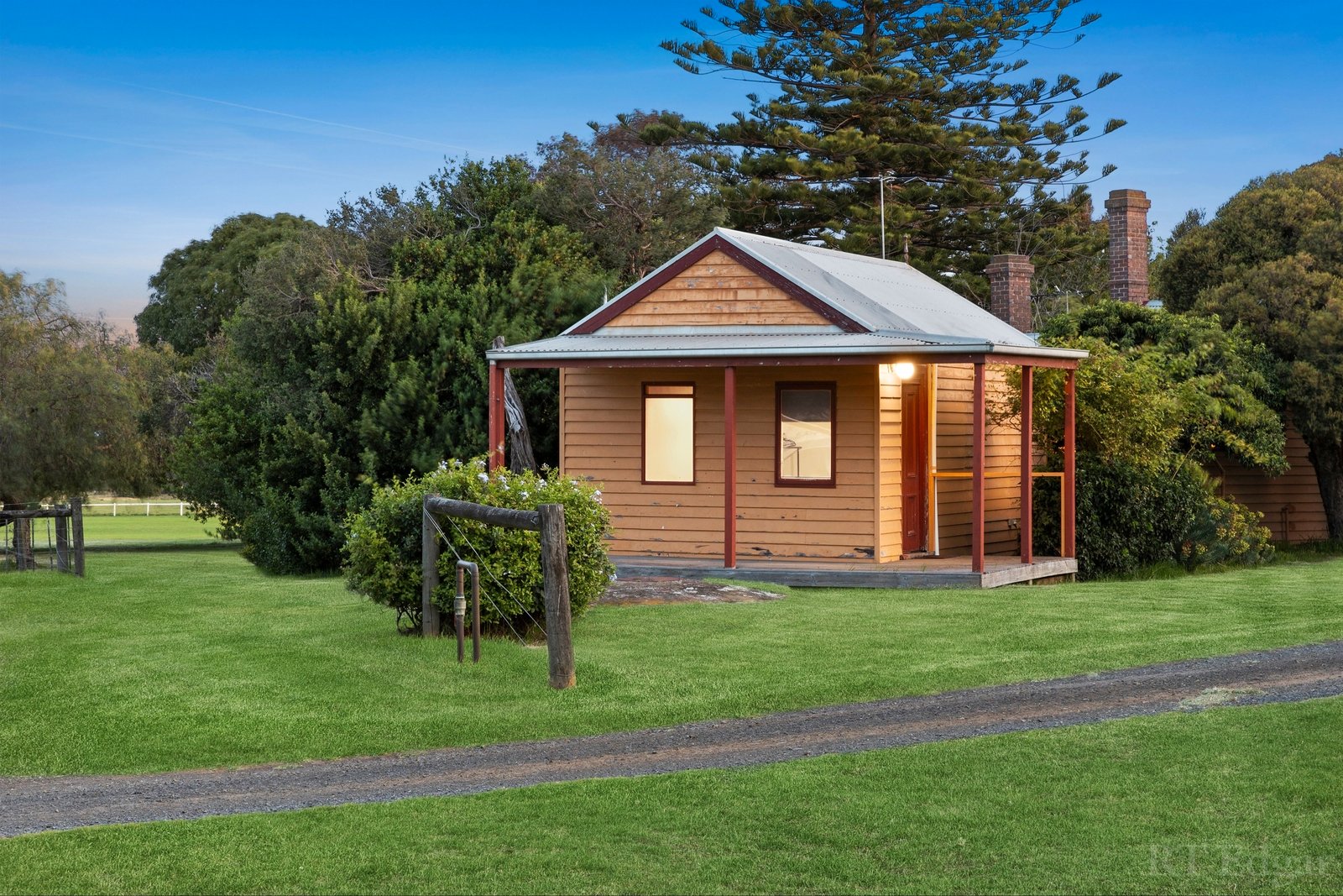 Real Estate and Property in 2135 Bellarine Highway, Point Lonsdale, VIC