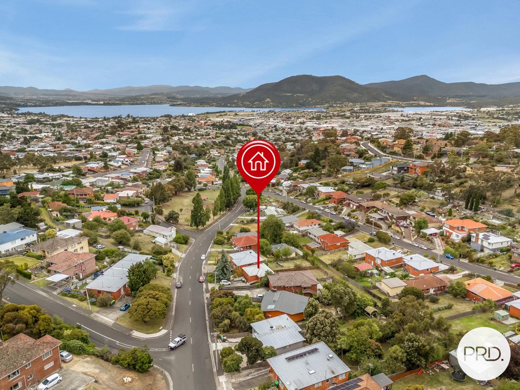 2/135 Springfield Ave  WEST MOONAH 9