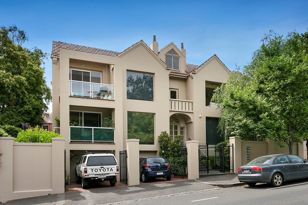 Real Estate and Property in 2/136 Anderson Street, South Yarra, VIC