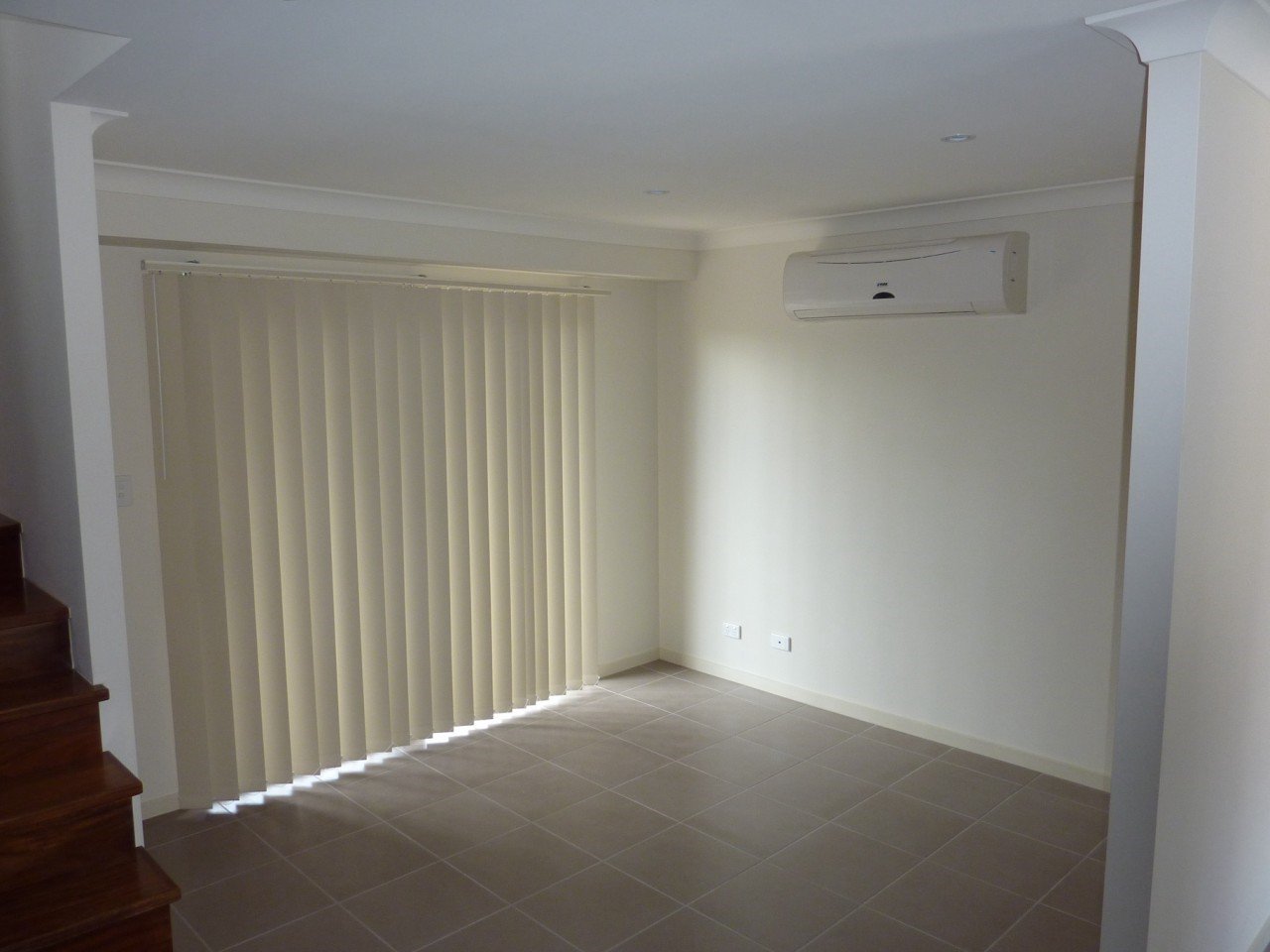 2/136 Central Street LABRADOR 3