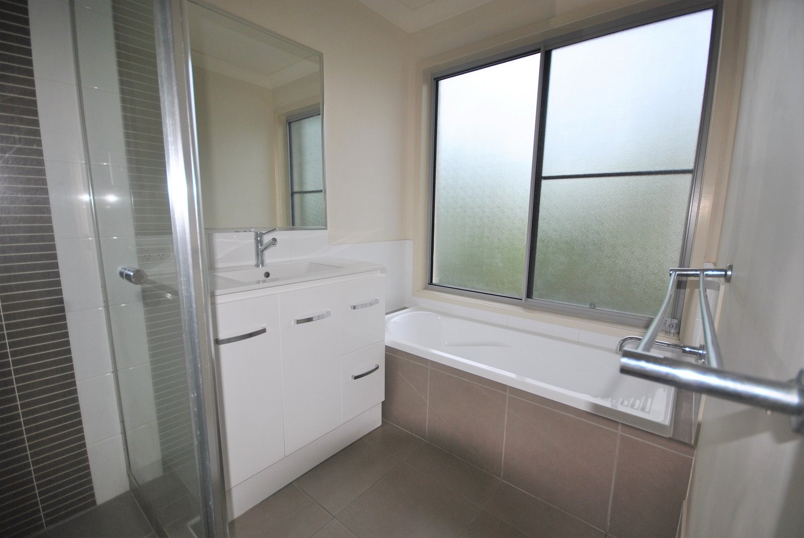 2/136 Central Street LABRADOR 6