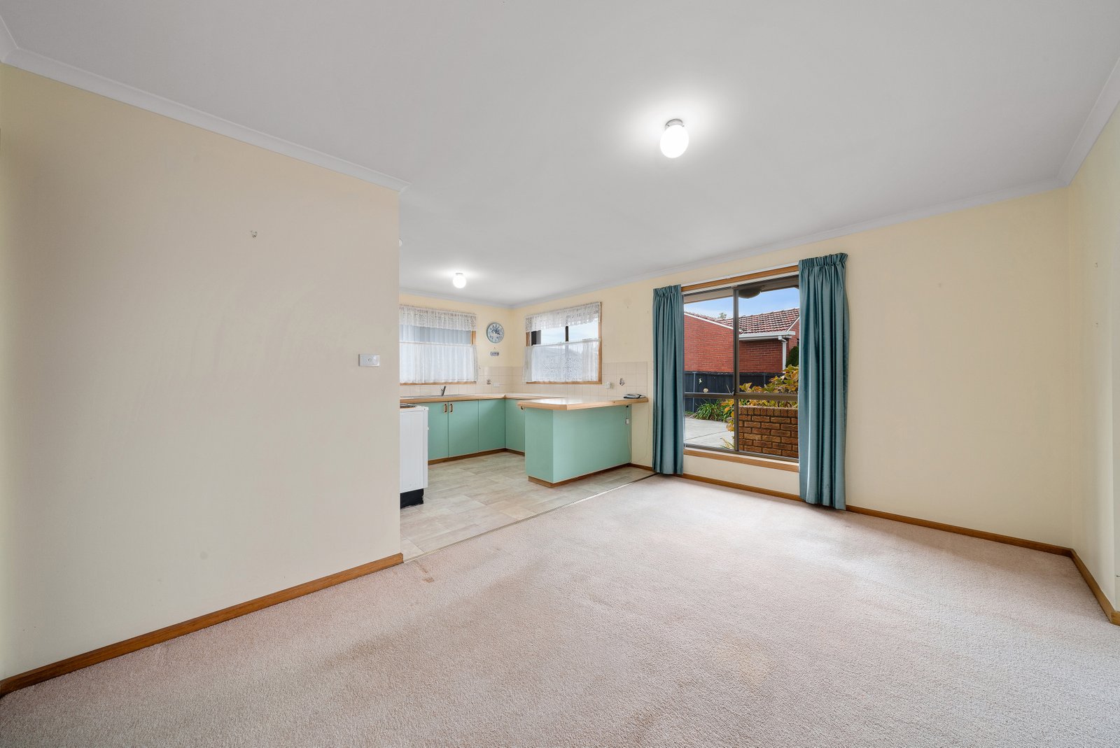 2/136 Hopkins Street MOONAH 13
