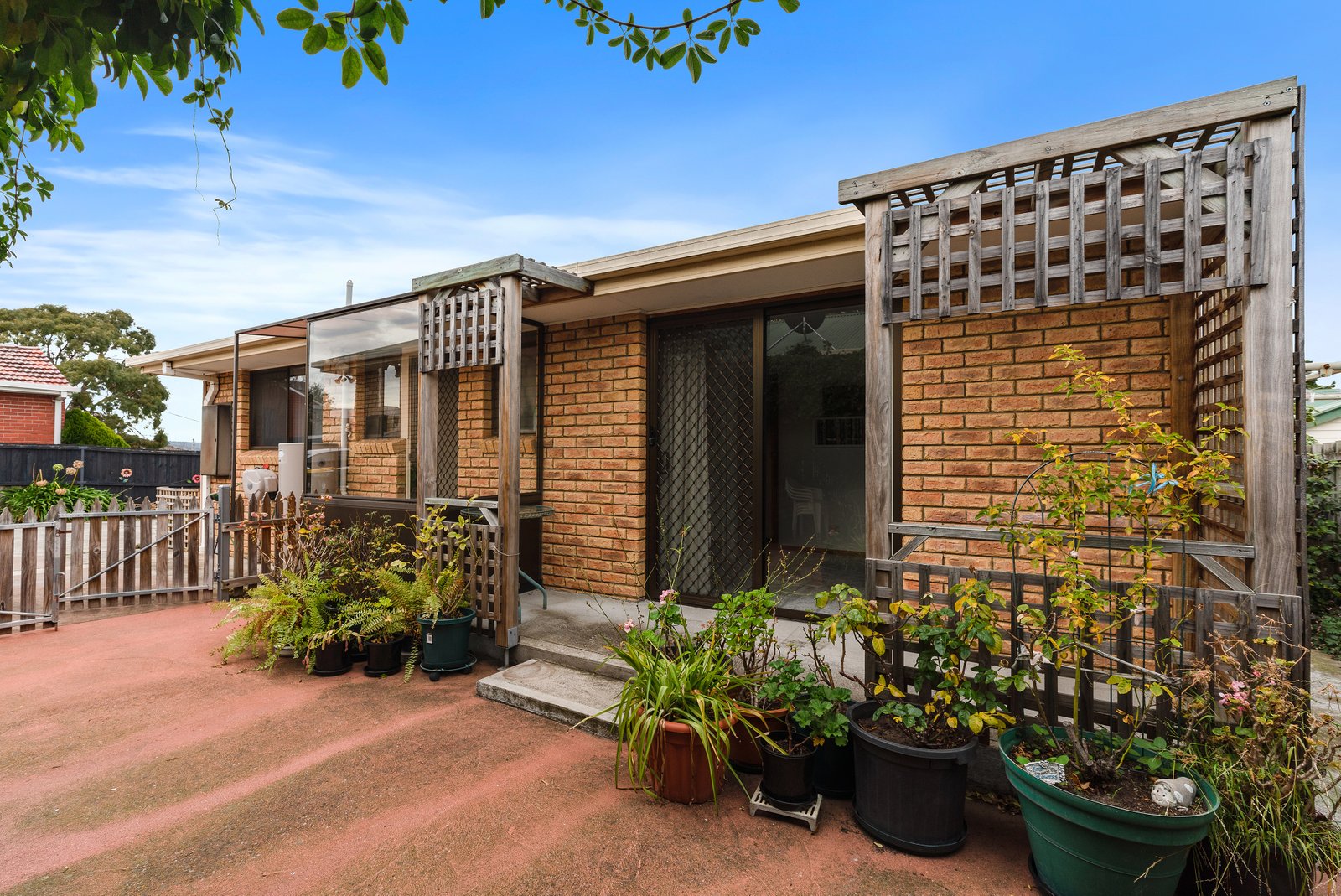 2/136 Hopkins Street MOONAH 17