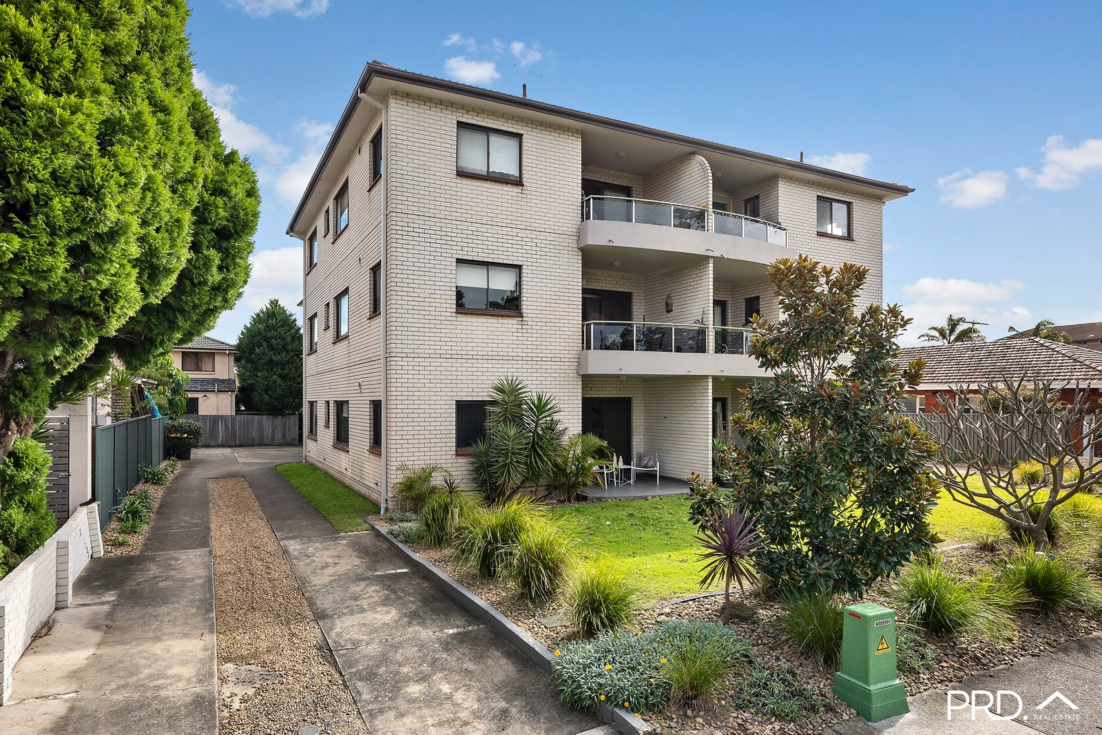 2/137-139 Alfred Street SANS SOUCI 9