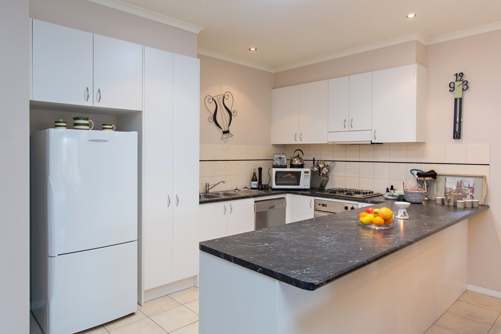 Gallery: 2/137 Victoria Street