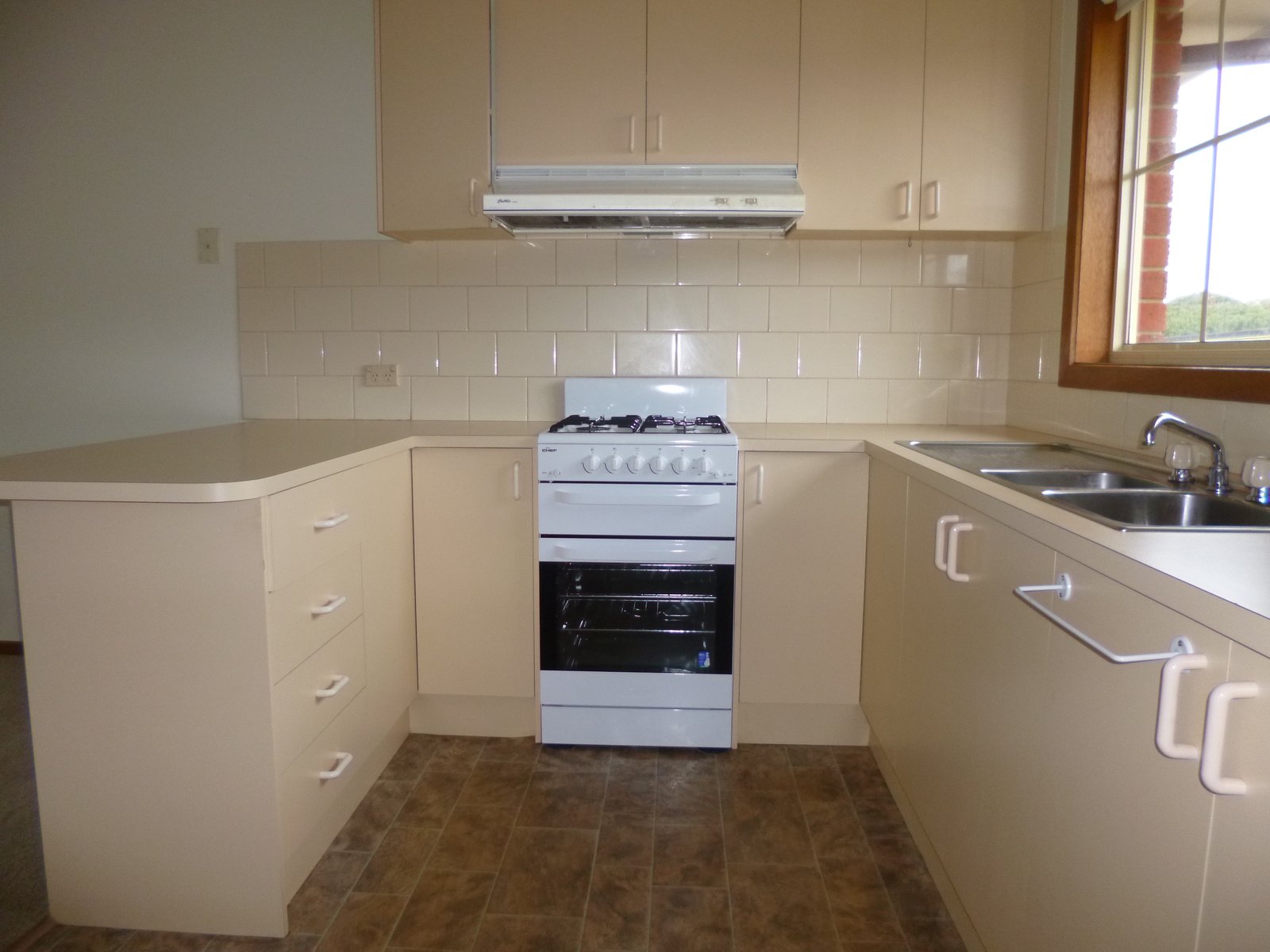 Gallery: 2/138 South Valley Road