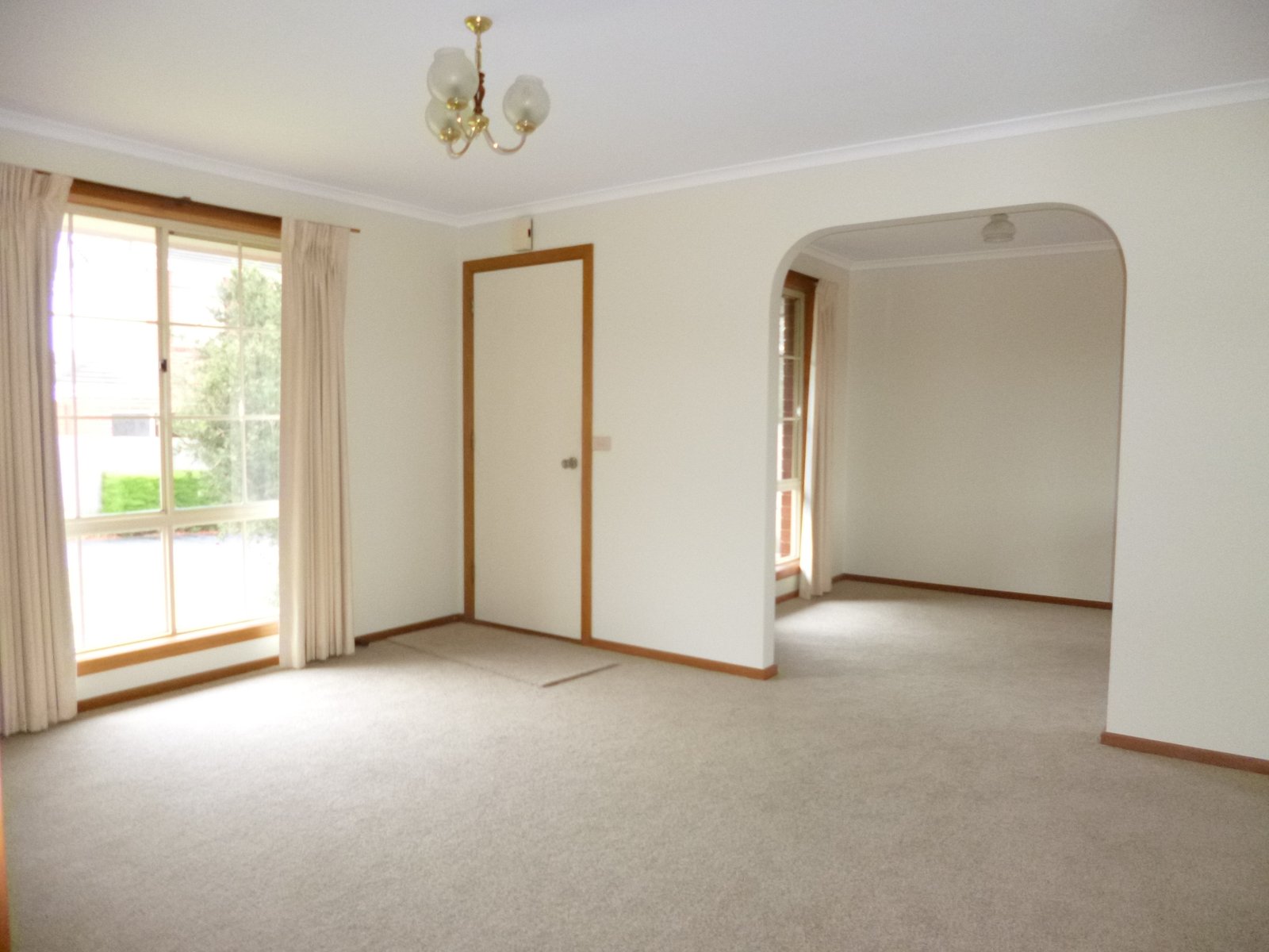 Gallery: 2/138 South Valley Road