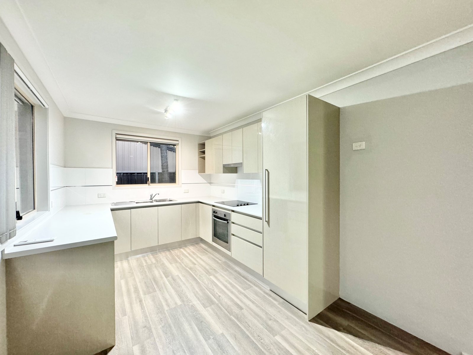 2/139 Old Main Road ANNA BAY 3