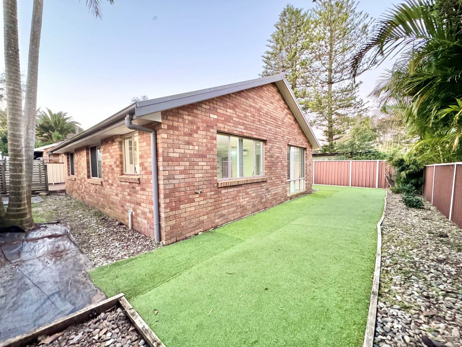 2/139 Old Main Road ANNA BAY 9