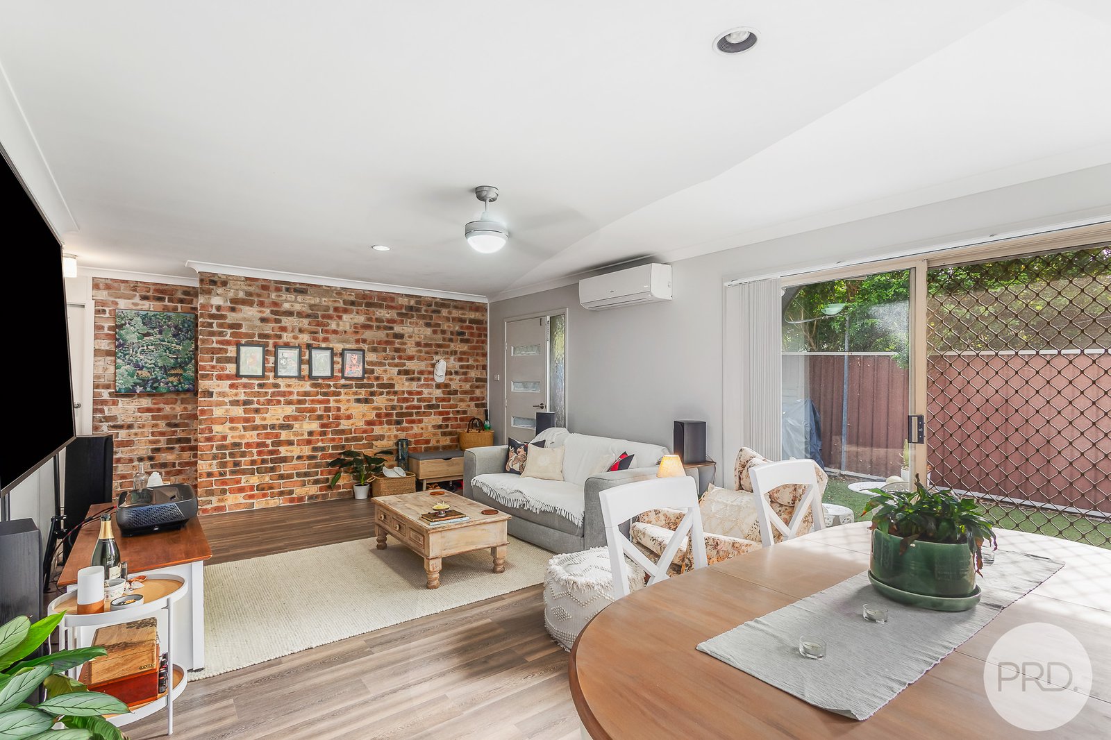 2/139 Old Main Road ANNA BAY 4