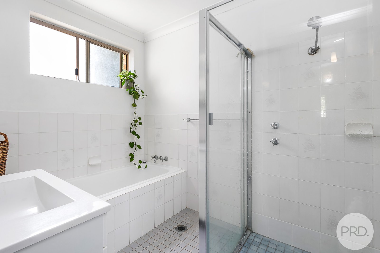 2/139 Old Main Road ANNA BAY 8