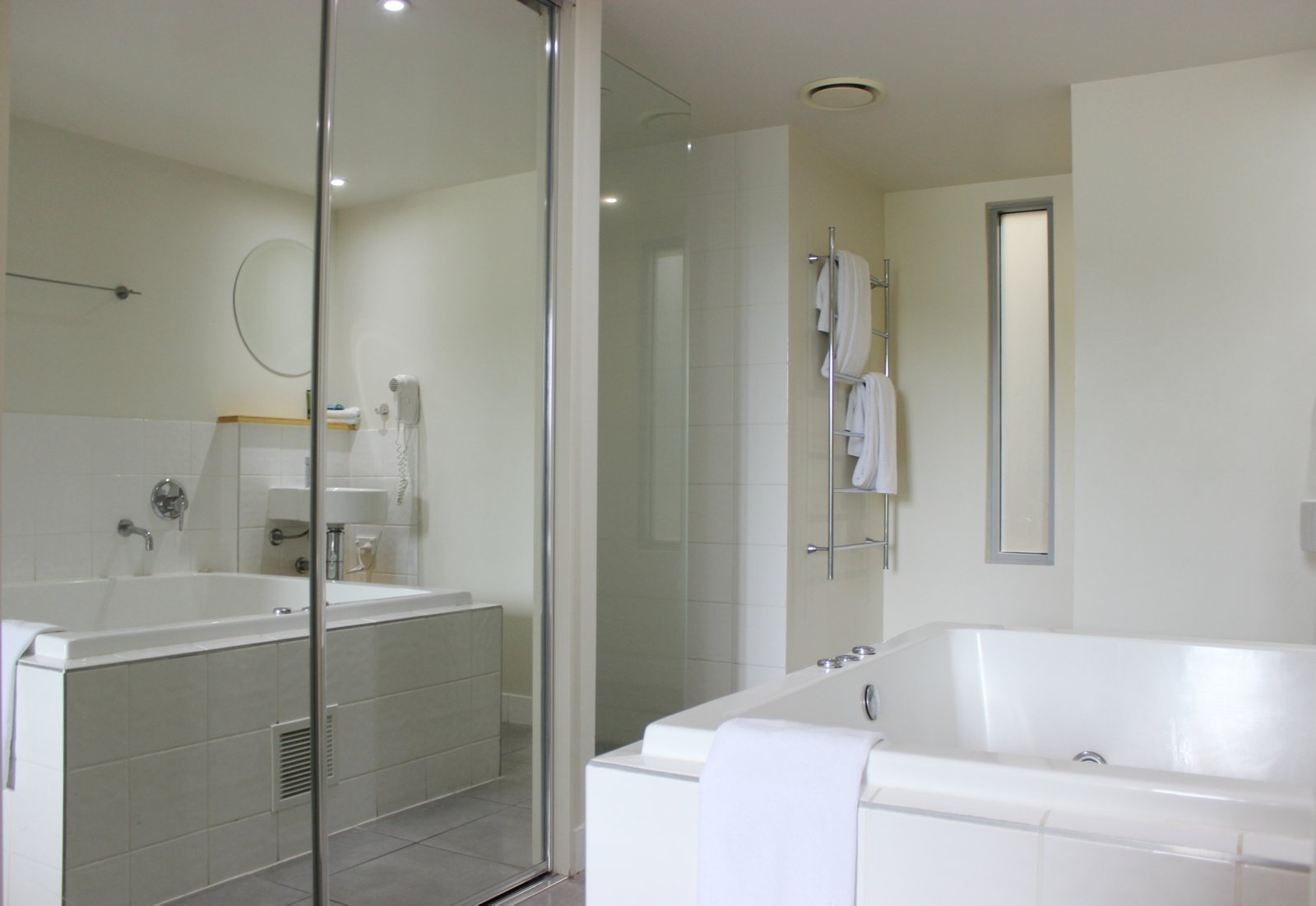 213/9A Hermitage Drive AIRLIE BEACH 9