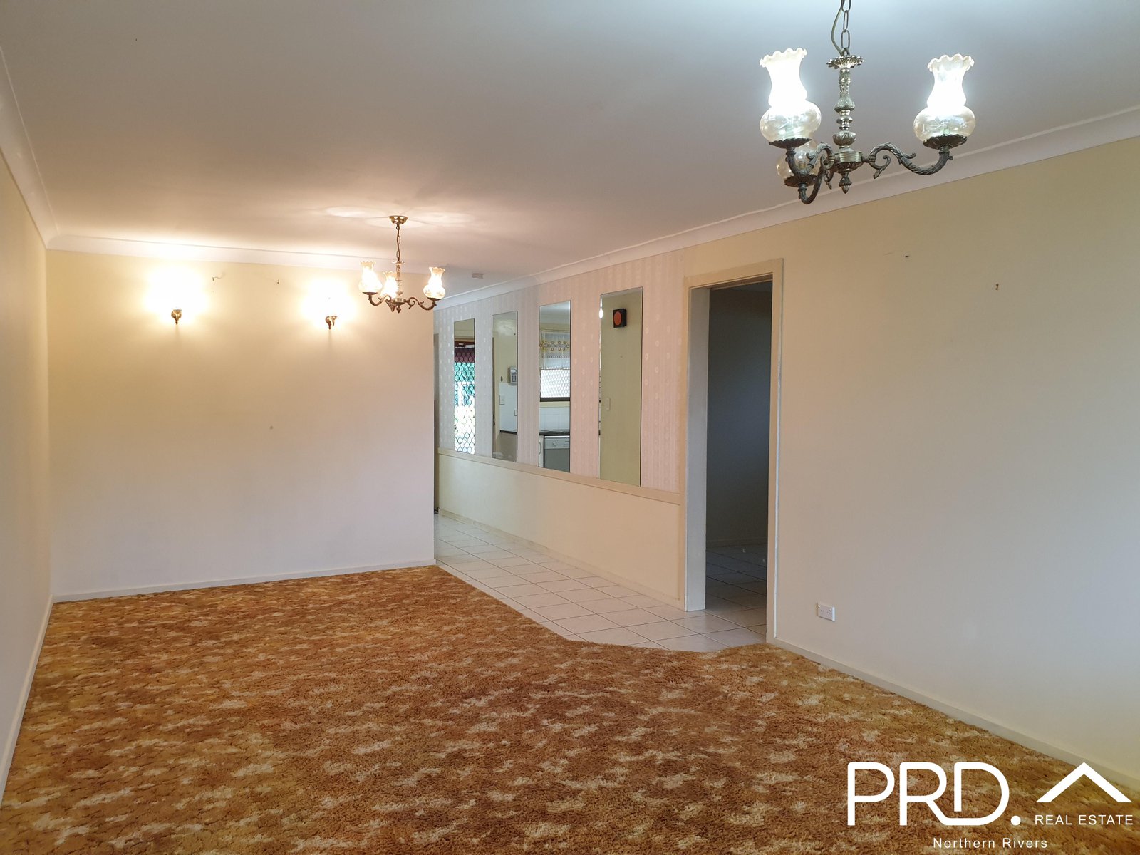 2/14 Andrews Crescent GOONELLABAH 5