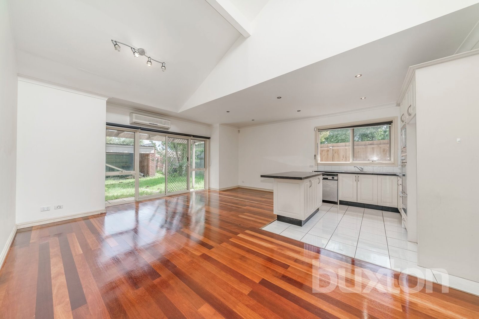 Gallery: 2/14 Arthur Street