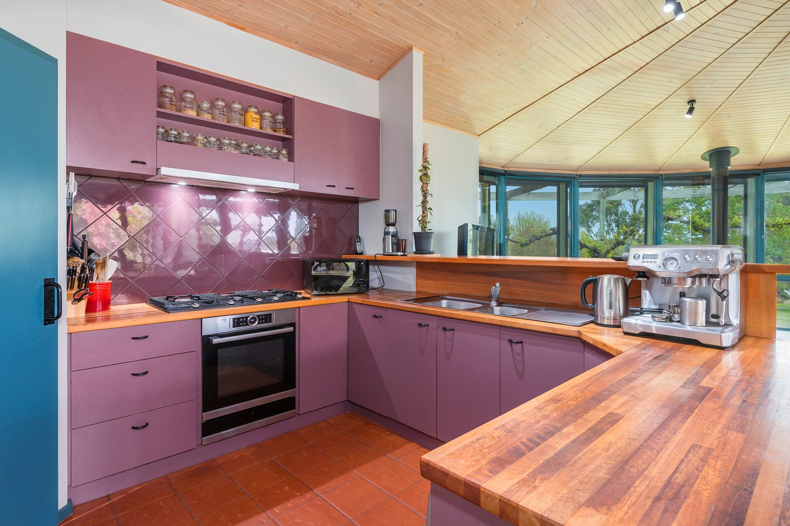 Real Estate and Property in 214 Boundary Road, Kyneton, VIC