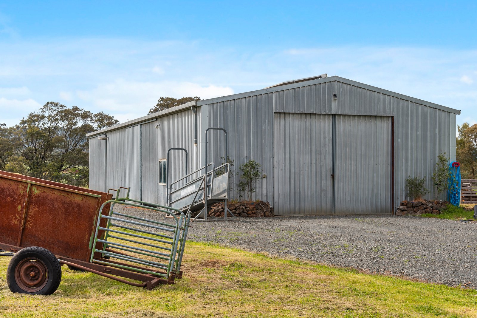 Real Estate and Property in 214 Boundary Road, Kyneton, VIC