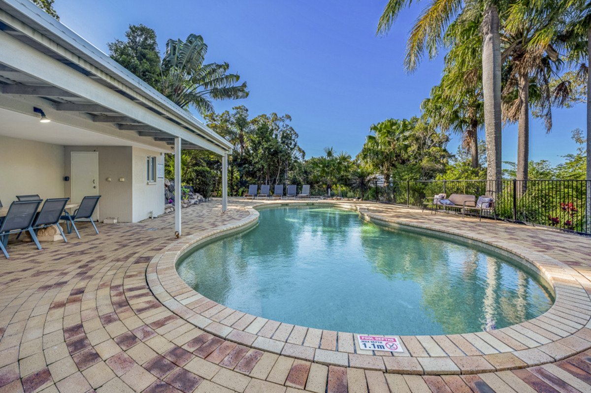 2/14 Brakes Street Burleigh Heads 1