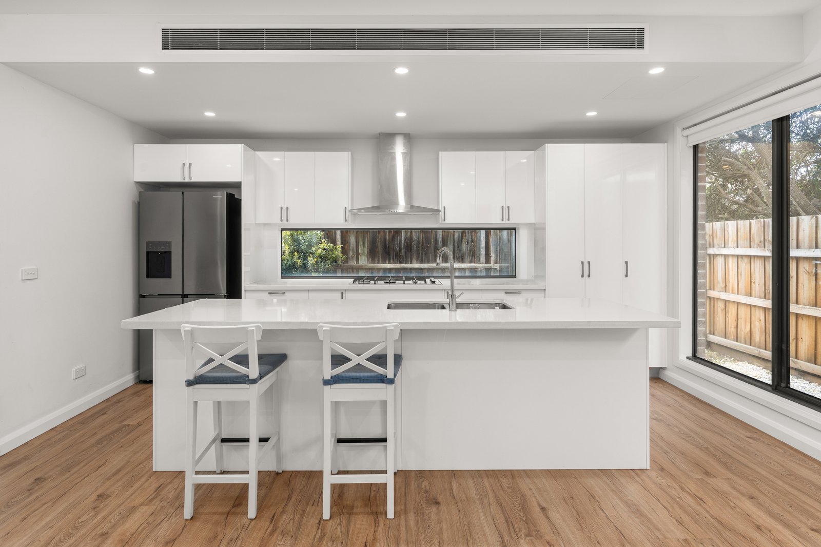 Gallery: 2/14 Centre Dandenong Road