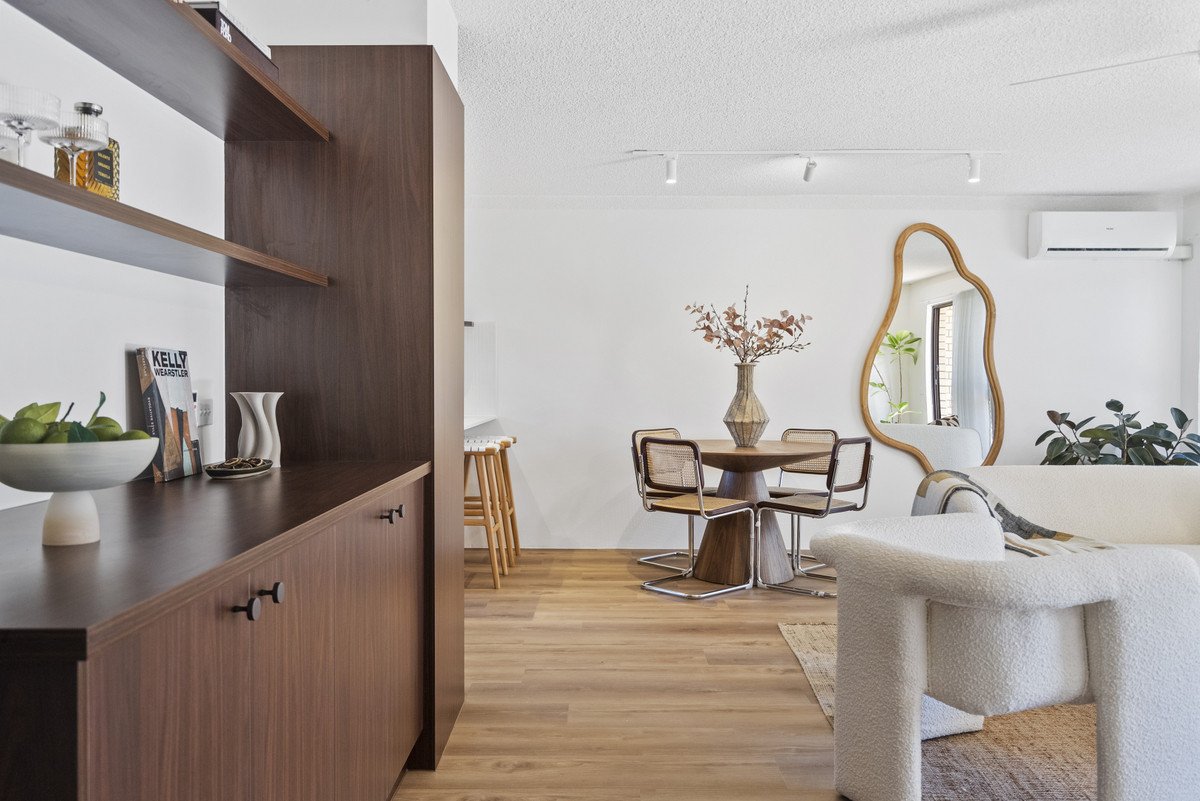 2/14 Christina Court Mermaid Waters 9