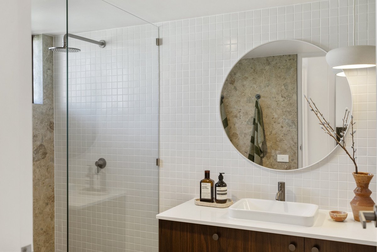 2/14 Christina Court Mermaid Waters 10