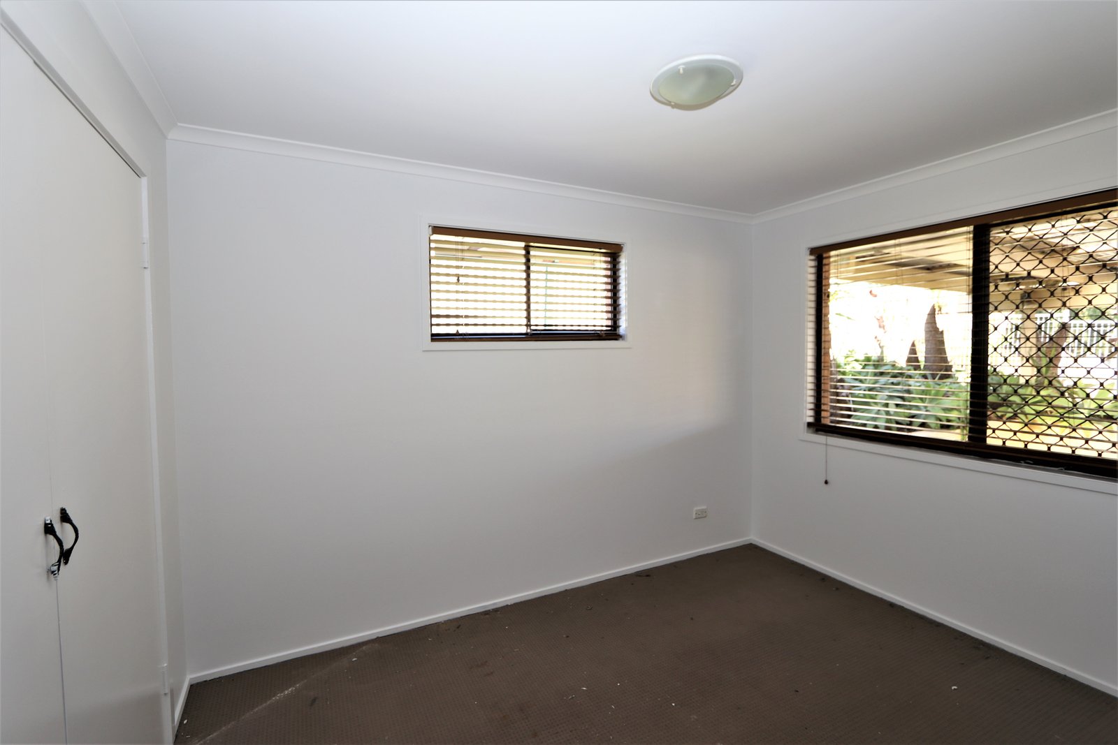 214 Cotlew Street ASHMORE 12