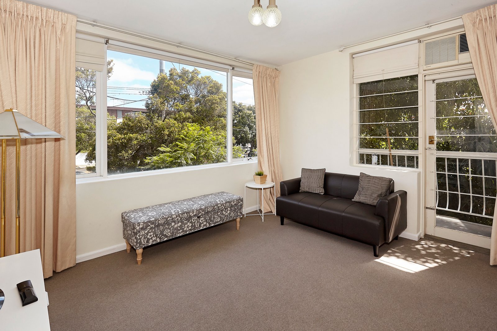 Gallery: 2/14 Deakin Street