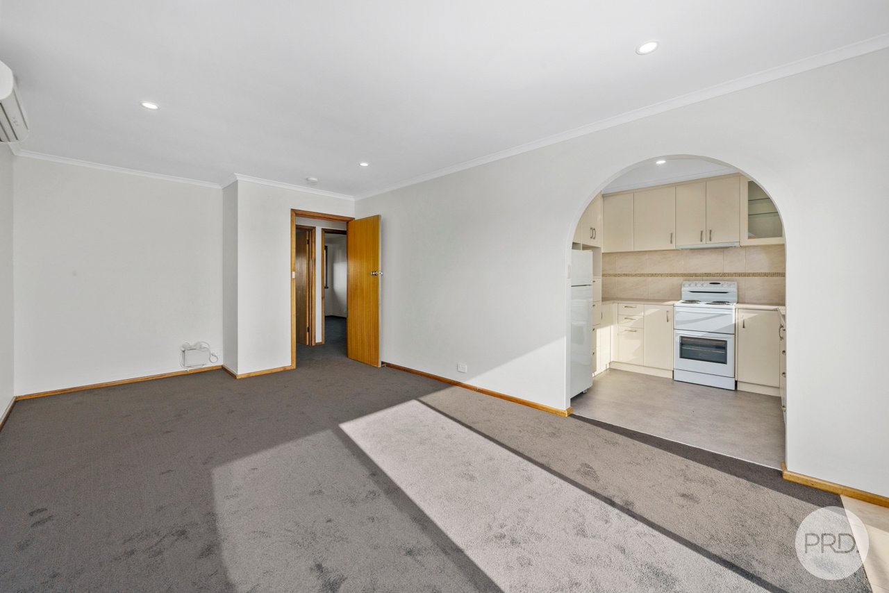 2/14 Driscoll Street ROSETTA 8