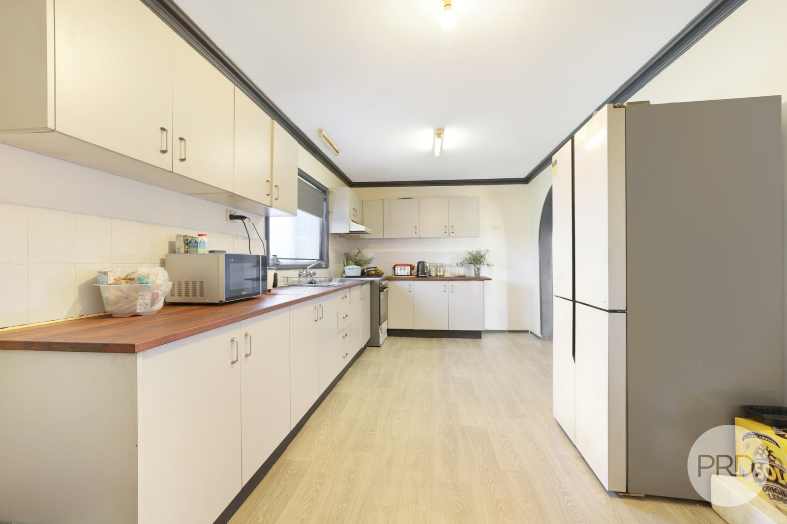 2/14 Edward Street BREEZA 4