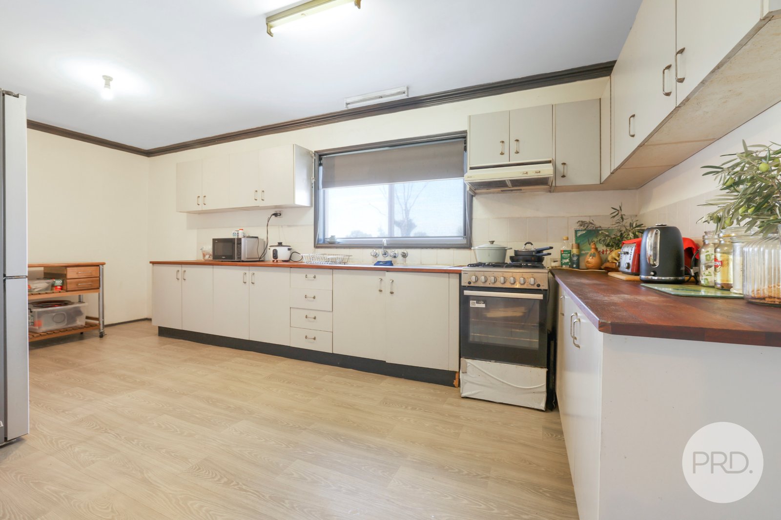 2/14 Edward Street BREEZA 5