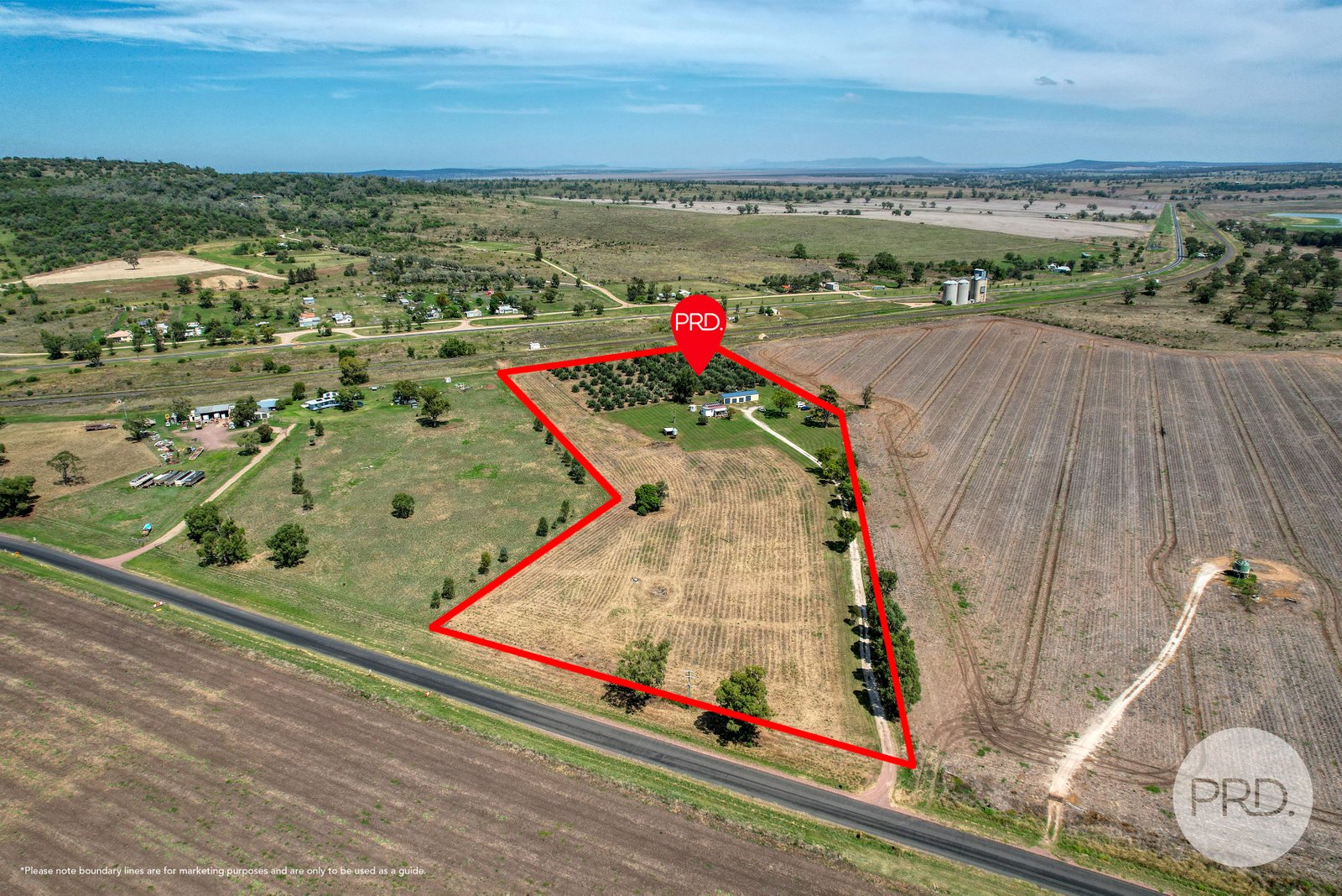 2/14 Edward Street BREEZA 21