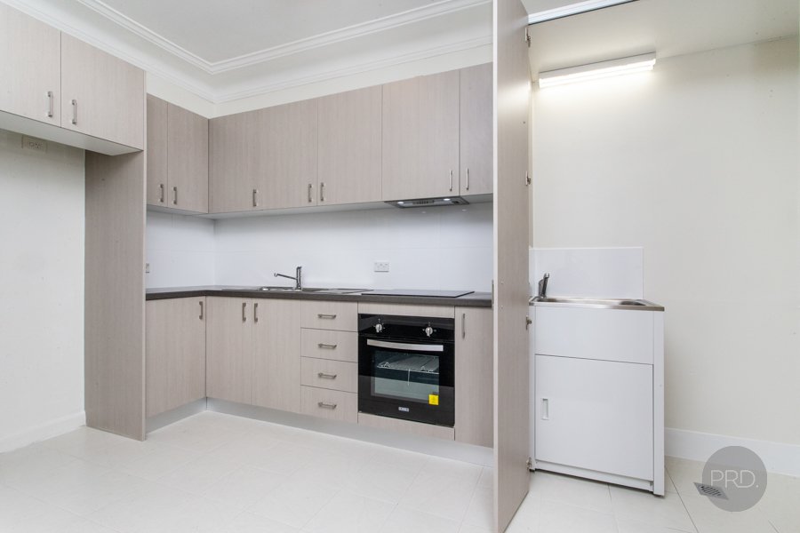 2/14 Fulton Street PENRITH 2