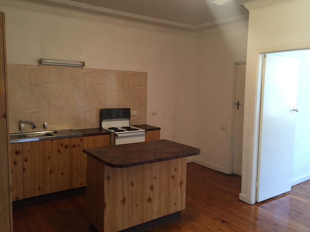 2/14 Fulton Street PENRITH 4