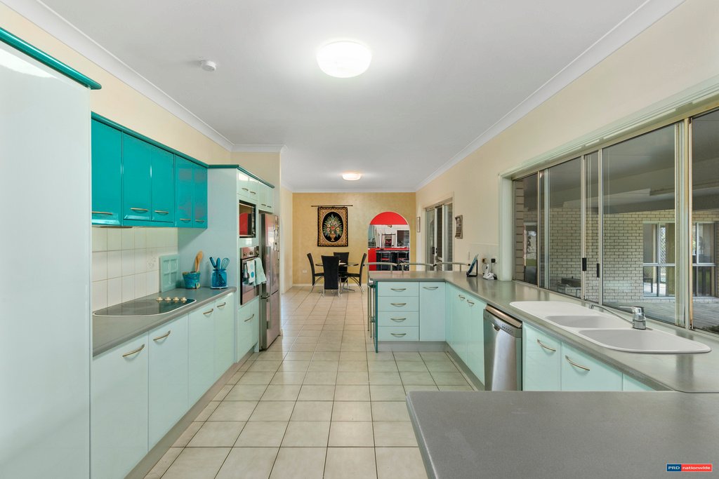214 Galleon Way CURRUMBIN WATERS 5