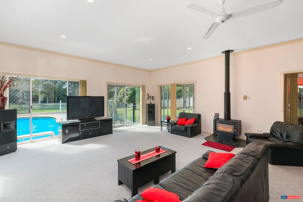 214 Galleon Way CURRUMBIN WATERS 8