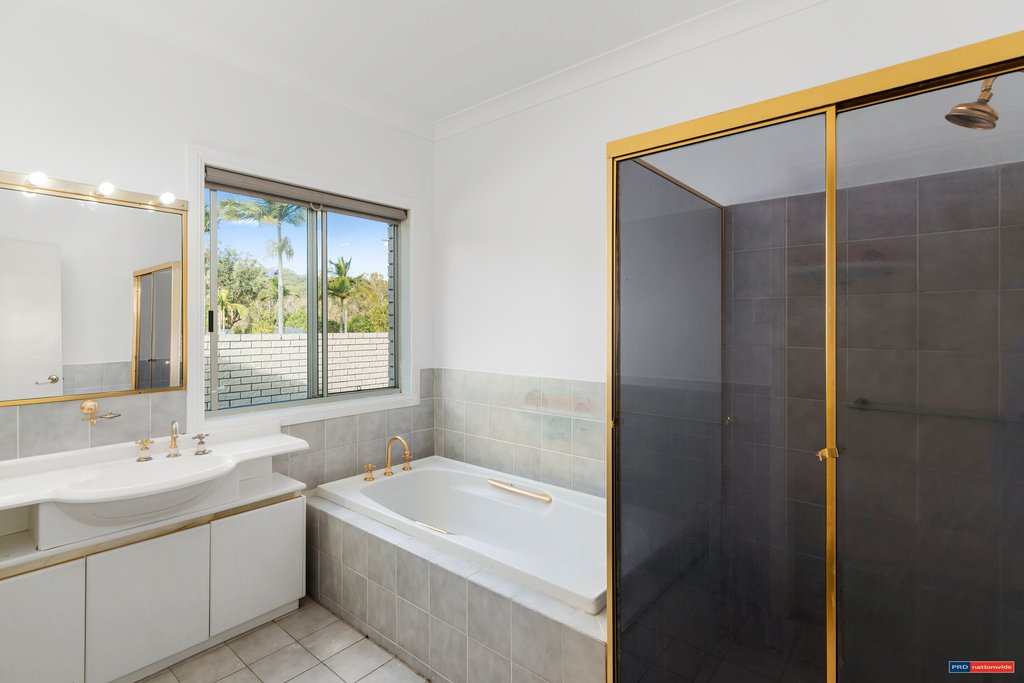 214 Galleon Way CURRUMBIN WATERS 12