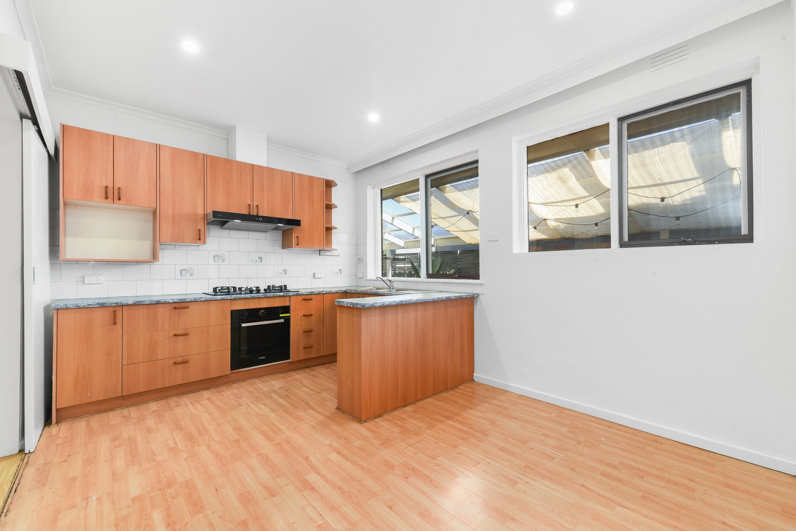 Gallery: 2/14 Gnarwyn Road