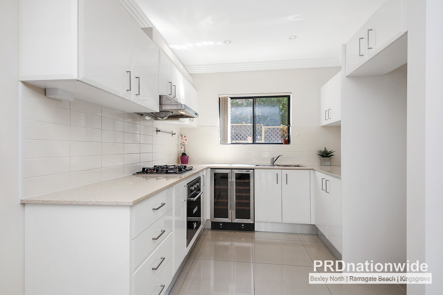 2/14 Graham Road NARWEE 3