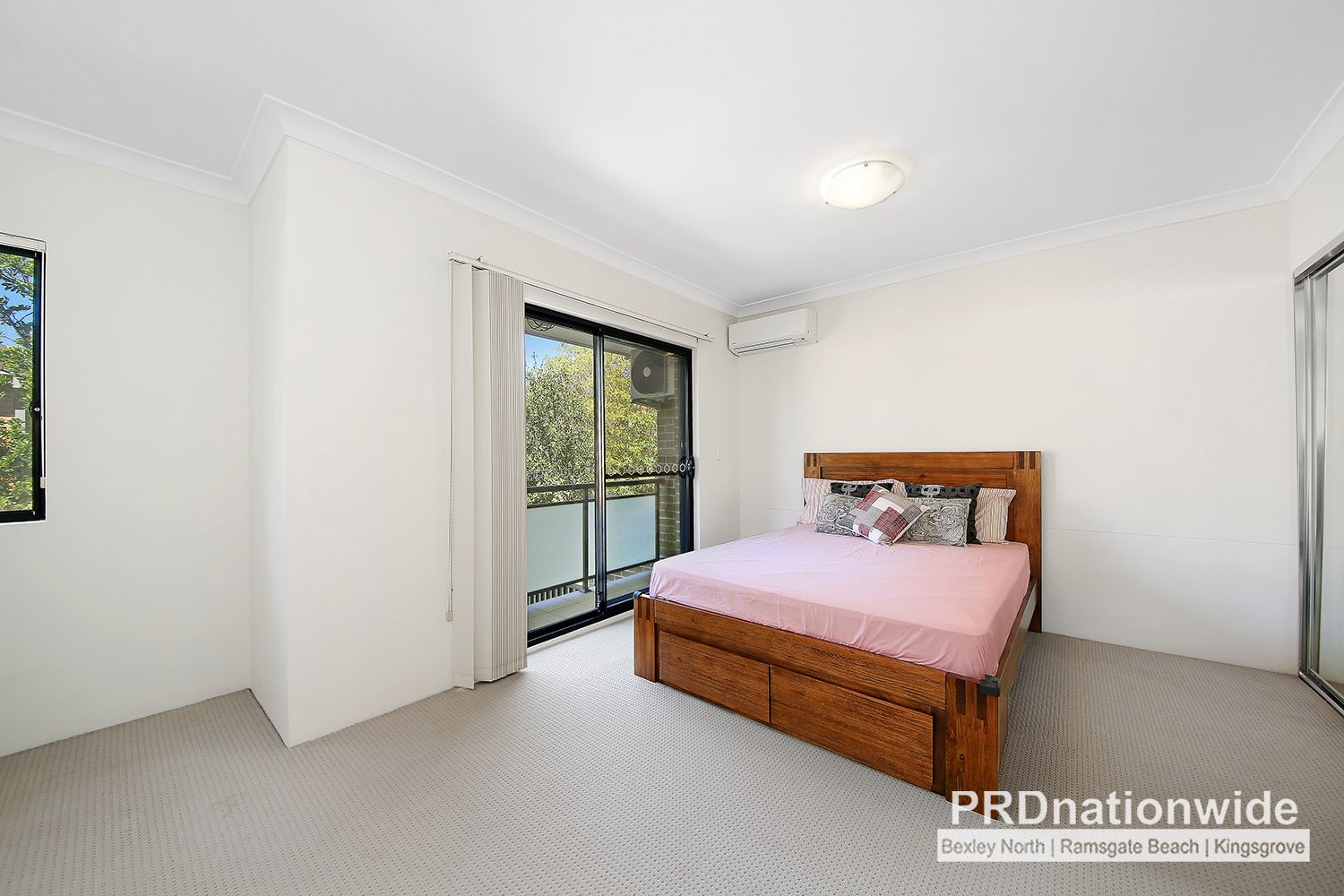 2/14 Graham Road NARWEE 5