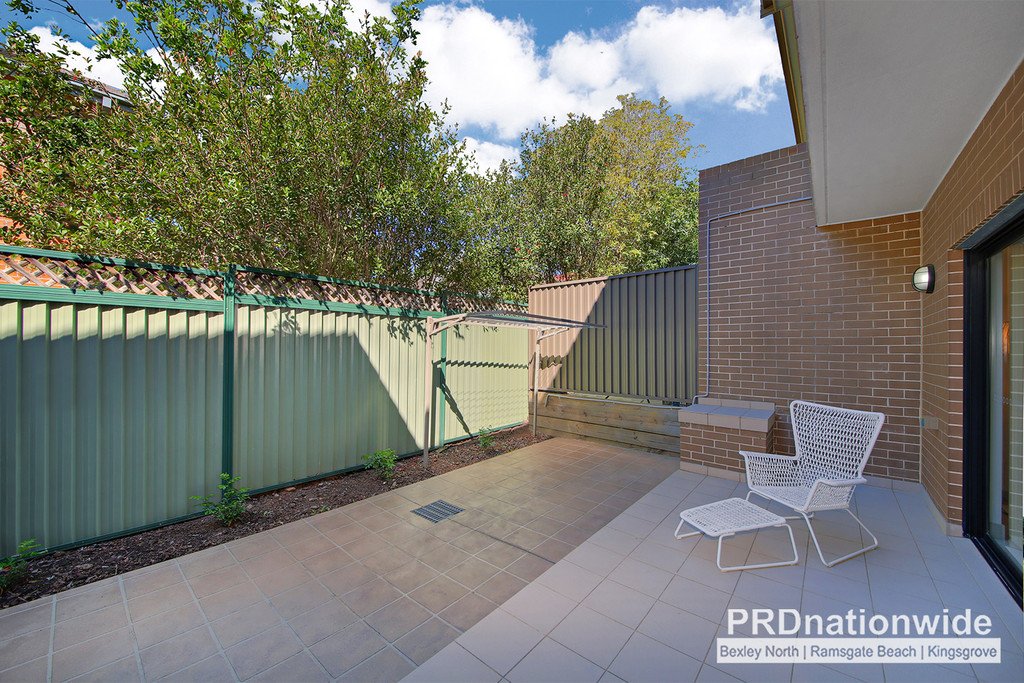 2/14 Graham Road NARWEE 6