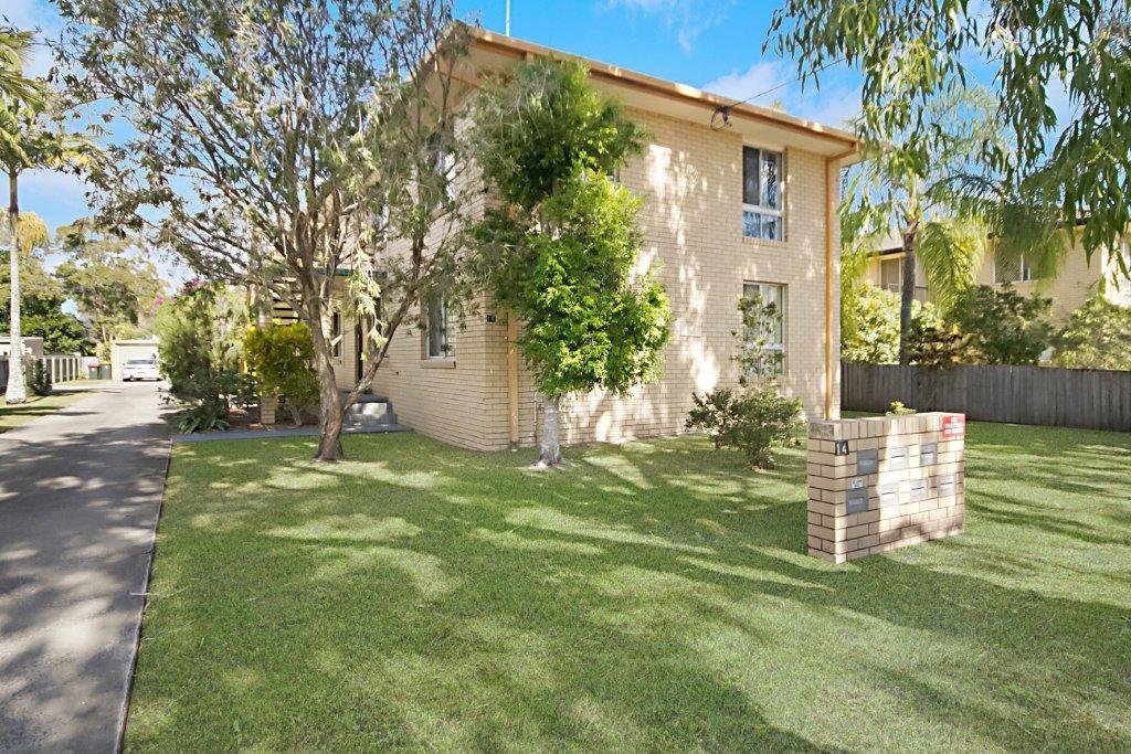 2/14 Honeysuckle Street TWEED HEADS WEST 1
