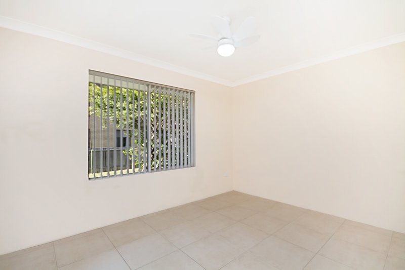 2/14 Honeysuckle Street TWEED HEADS WEST 4