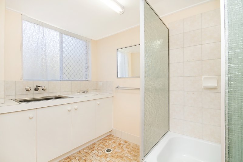 2/14 Honeysuckle Street TWEED HEADS WEST 6