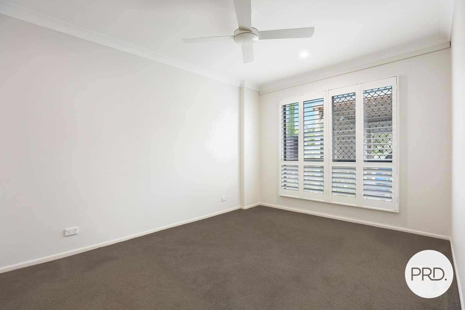 2/14 Judith Avenue SOUTHPORT 5