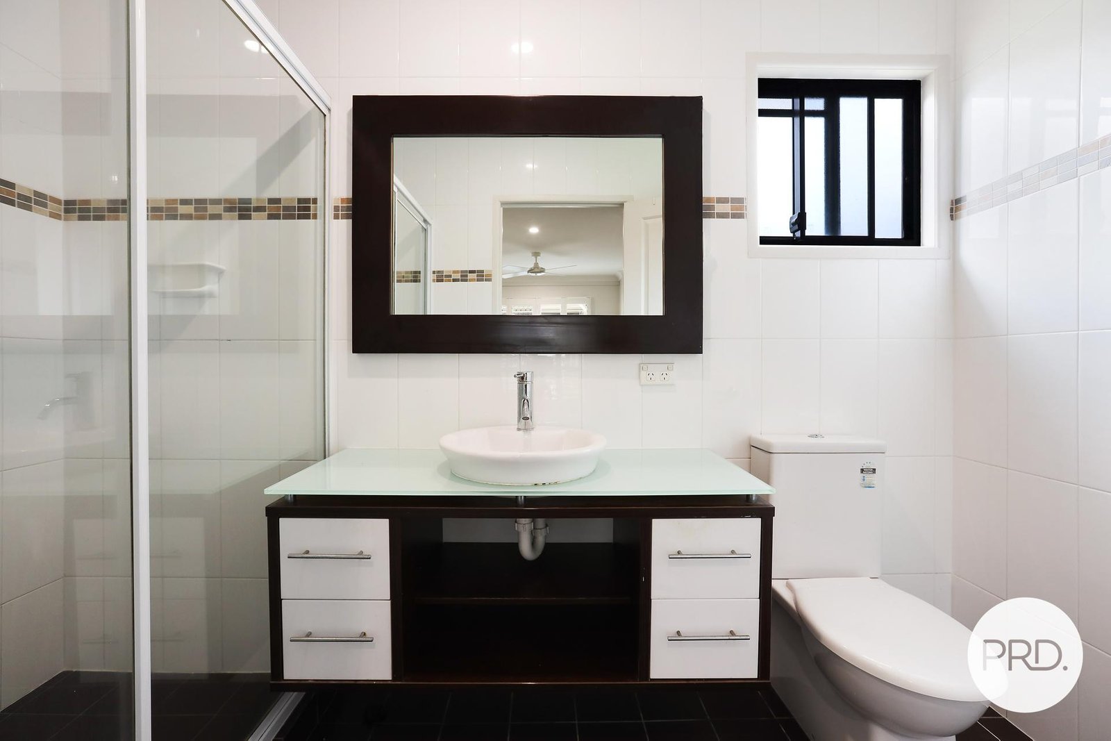 2/14 Judith Avenue SOUTHPORT 6