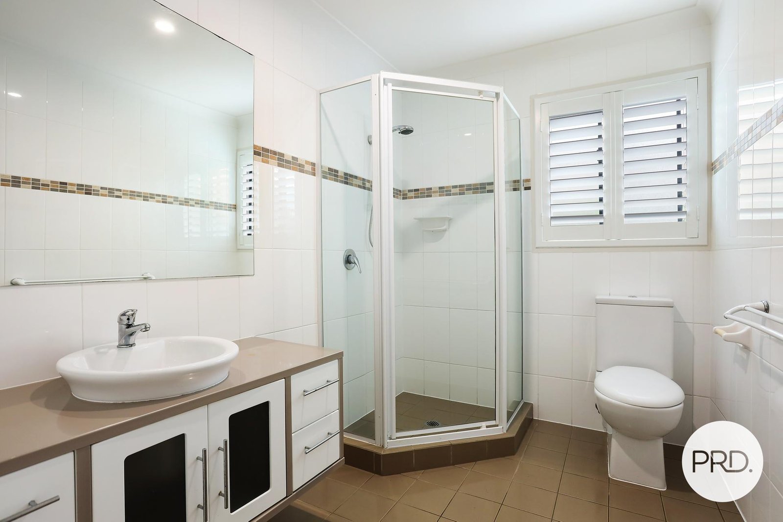 2/14 Judith Avenue SOUTHPORT 8